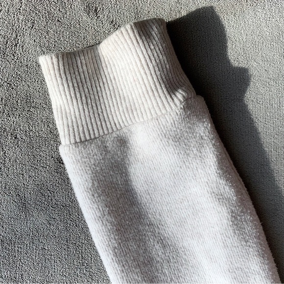 Zara Cropped Sweater - Picture 4 of 6